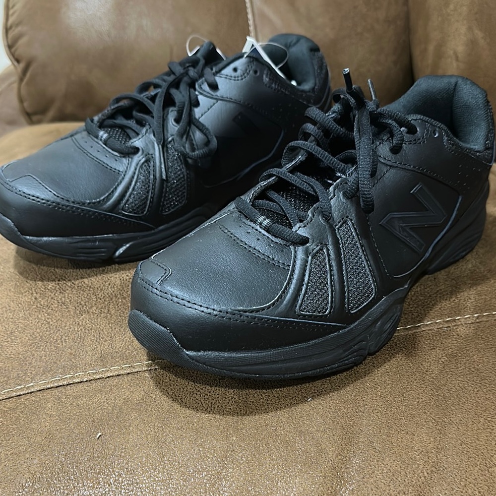 Men’s New Balance 519 training sneaker. Size 9 wide. All black.